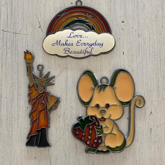 Vintage Other - VTG Suncatcher Ornament Trio; Rainbow, Mouse w/ Strawberry, Statue of Liberty